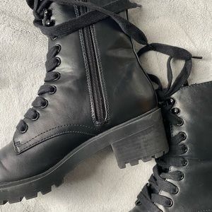 Black combat booties for women in size 6 from forever 21.